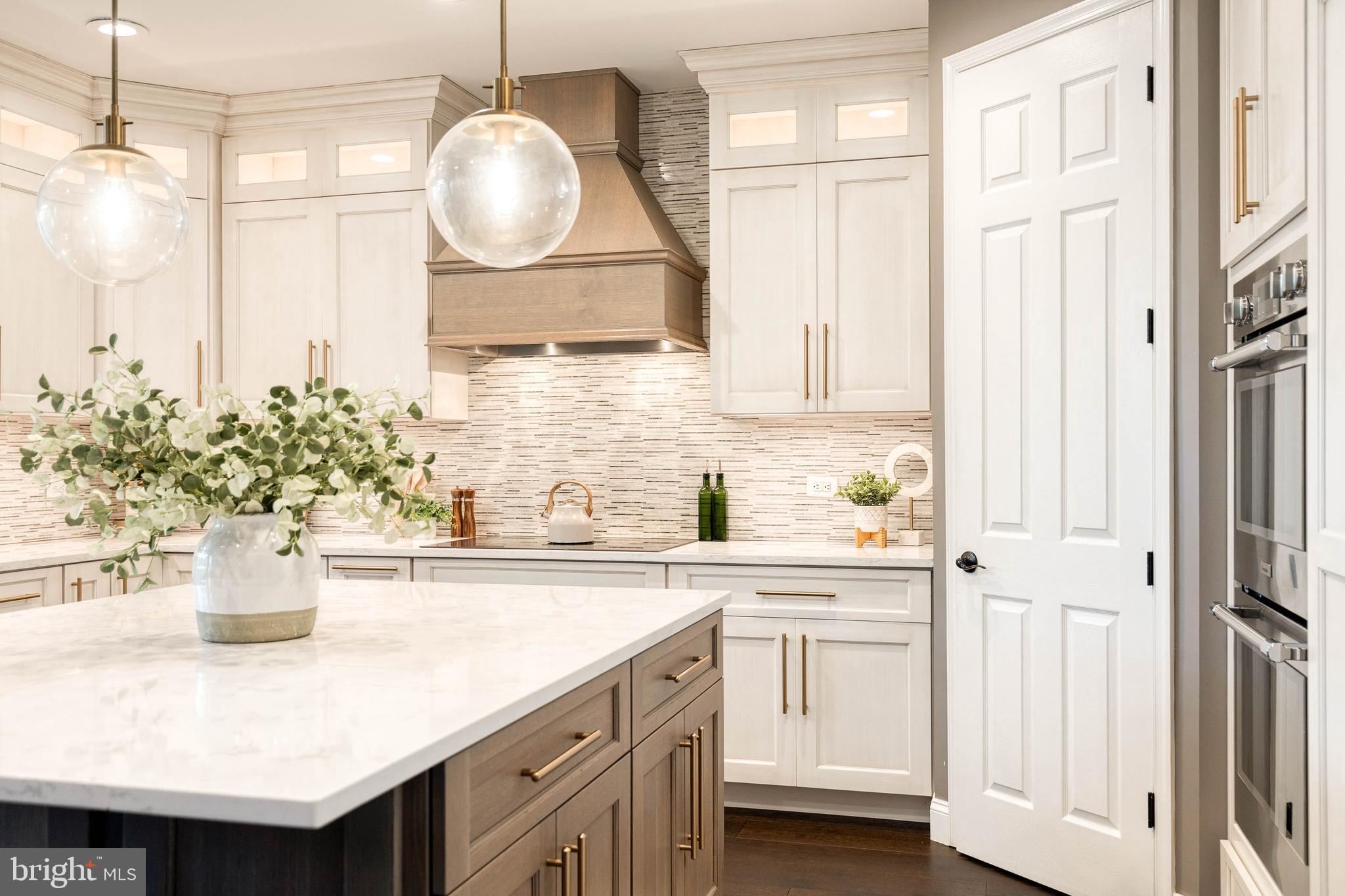 DEER HOLLOW - Residential