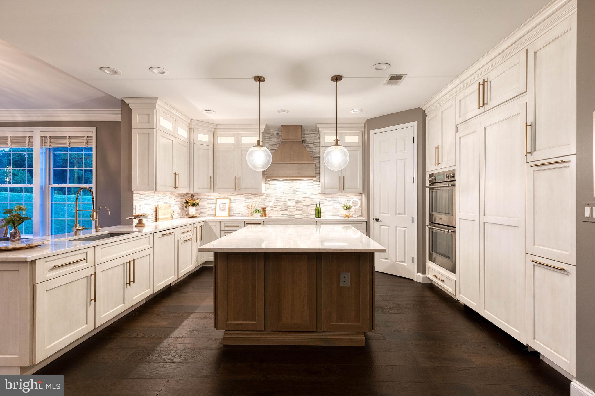 DEER HOLLOW - Residential