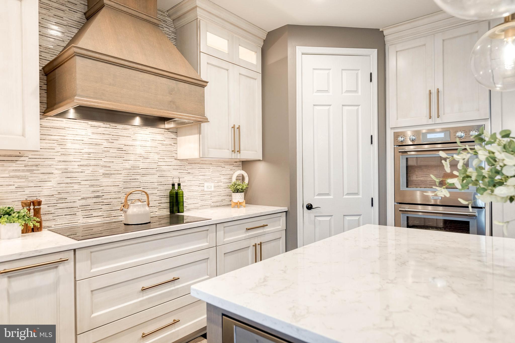 DEER HOLLOW - Residential