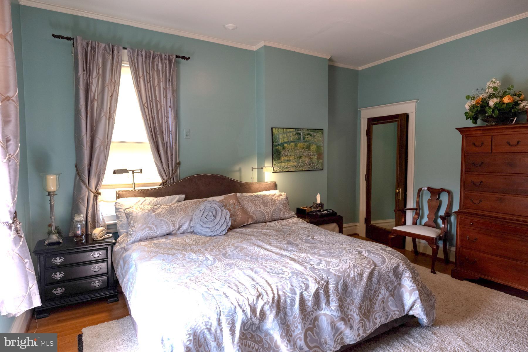 NORTH END - Residential