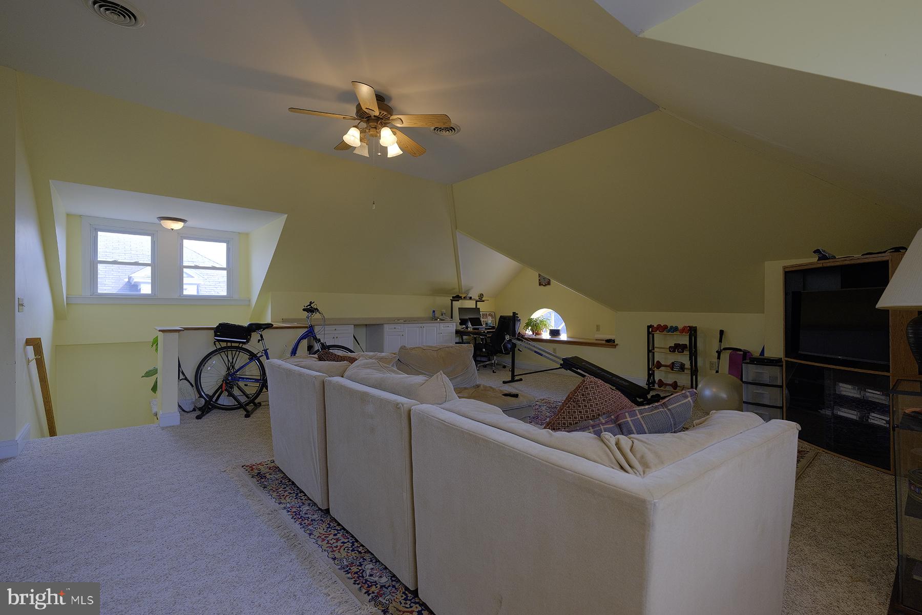 NORTH END - Residential