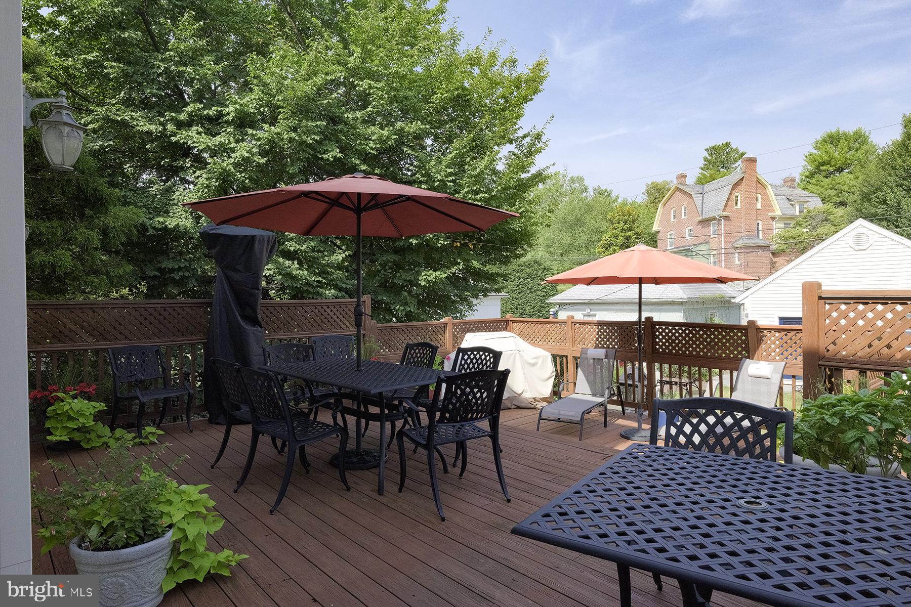 NORTH END - Residential