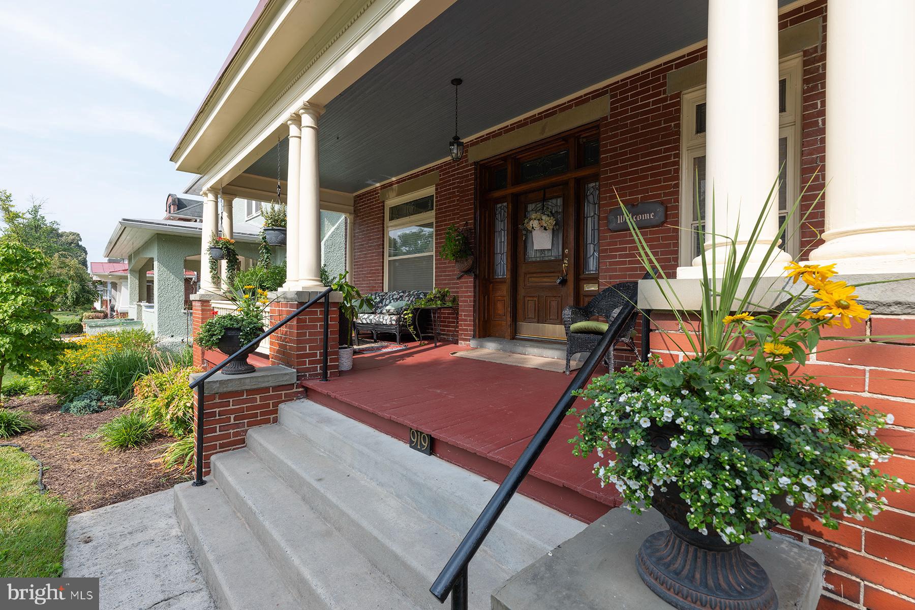 NORTH END - Residential