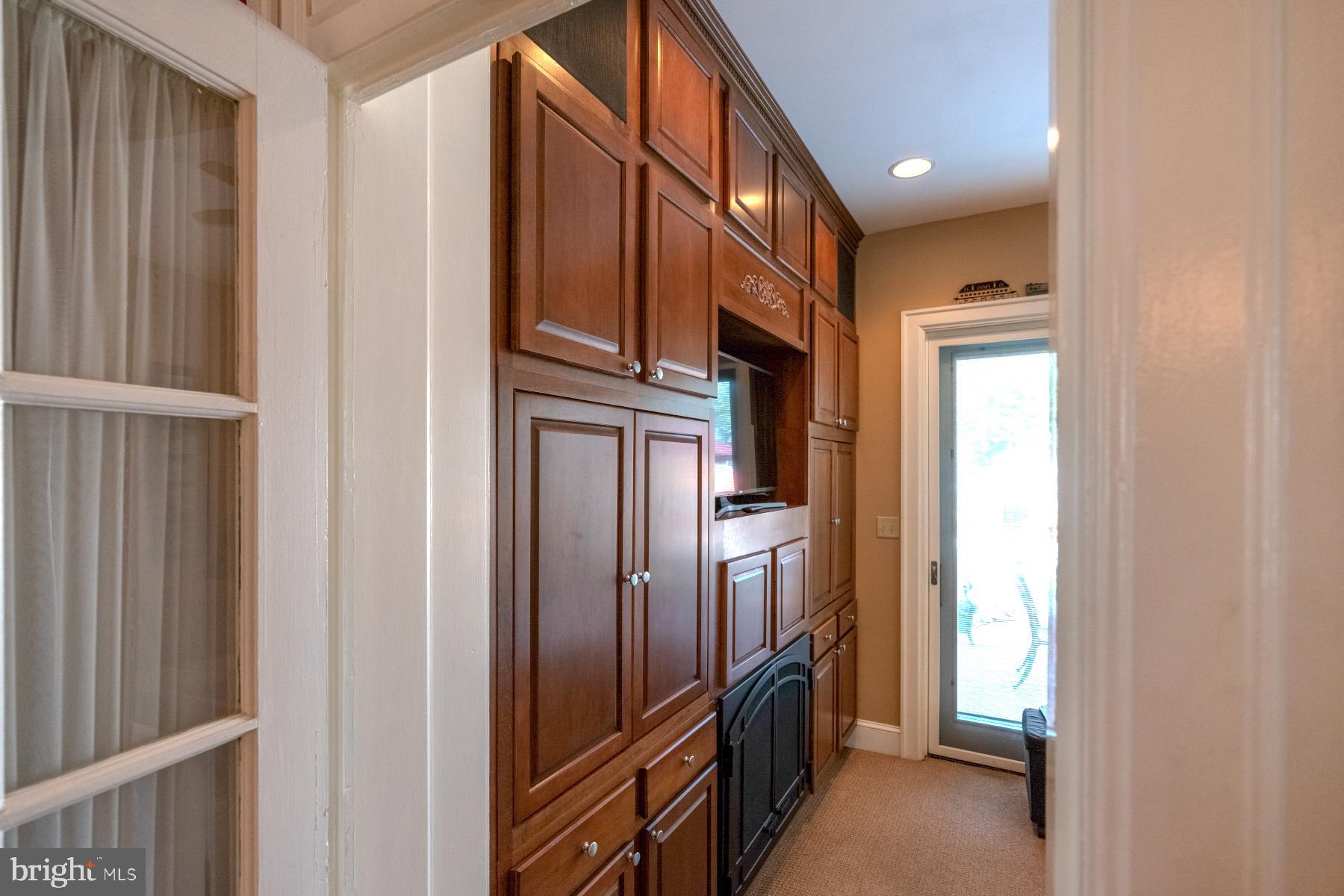 NORTH END - Residential