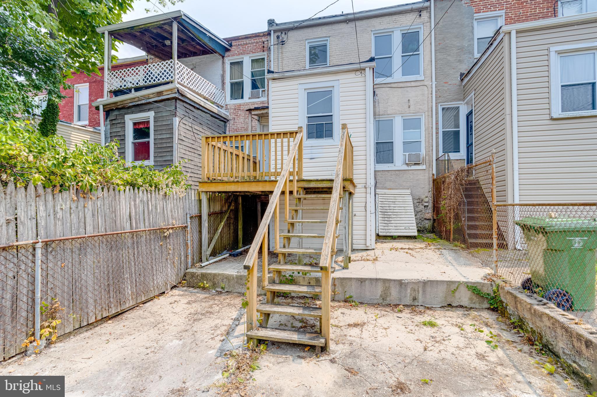 GREENSPRING - Residential Lease