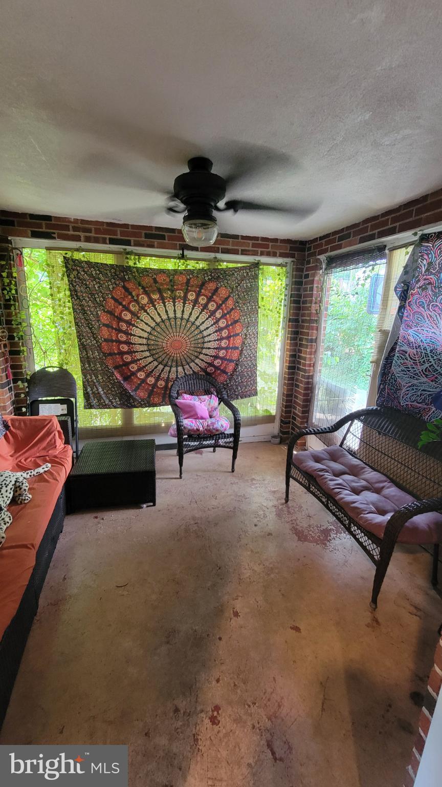 LAURAVILLE HISTORIC DISTRICT - Residential