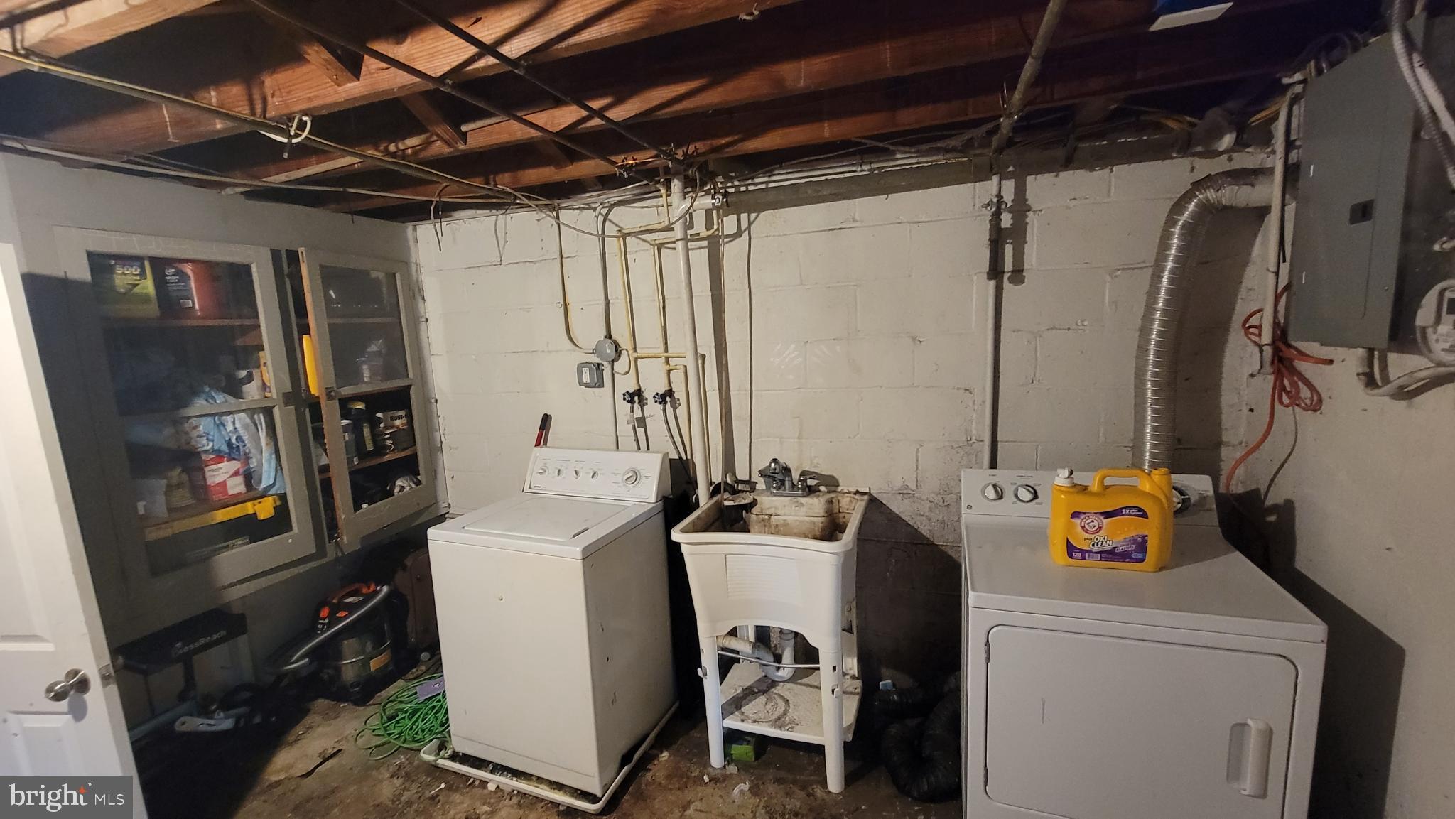 LAURAVILLE HISTORIC DISTRICT - Residential