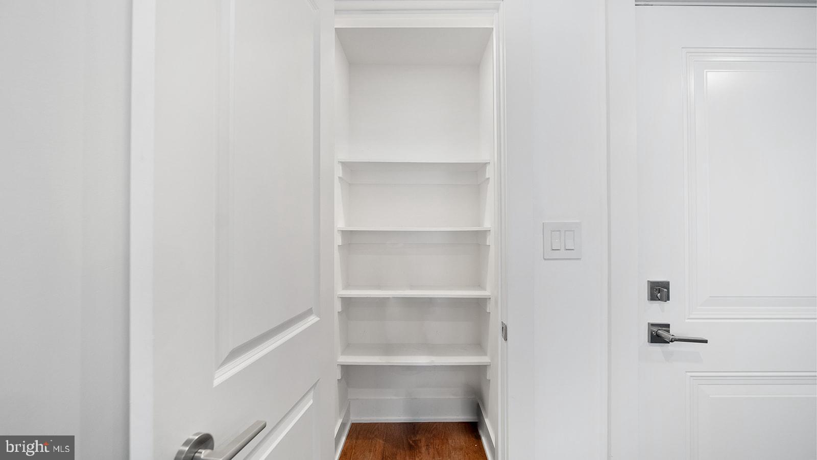 WEST KENSINGTON - Residential