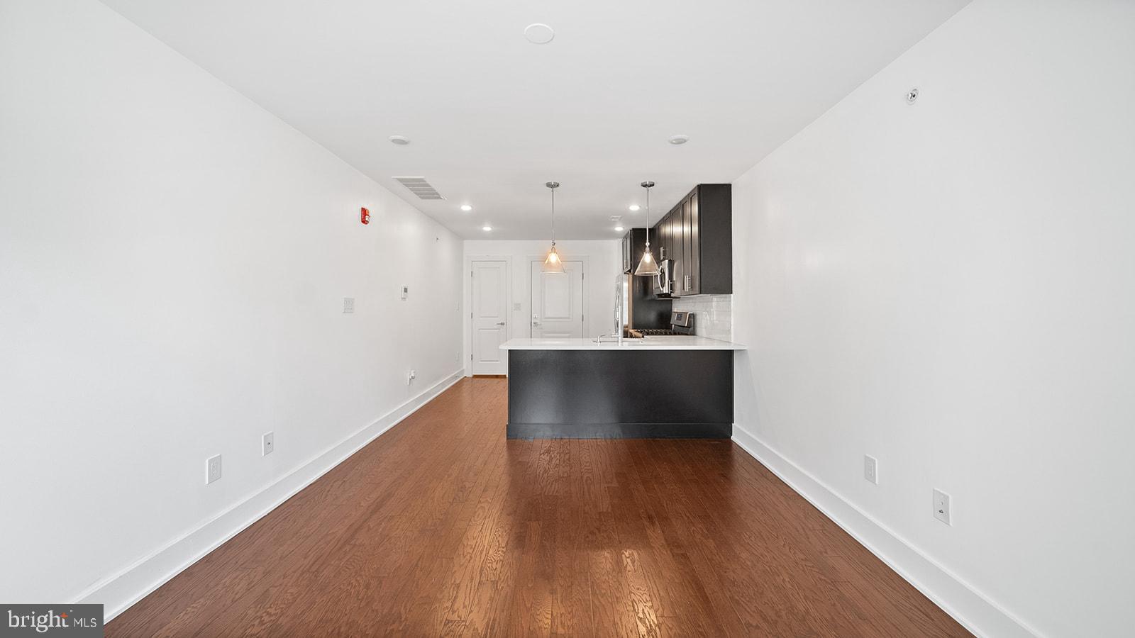 WEST KENSINGTON - Residential