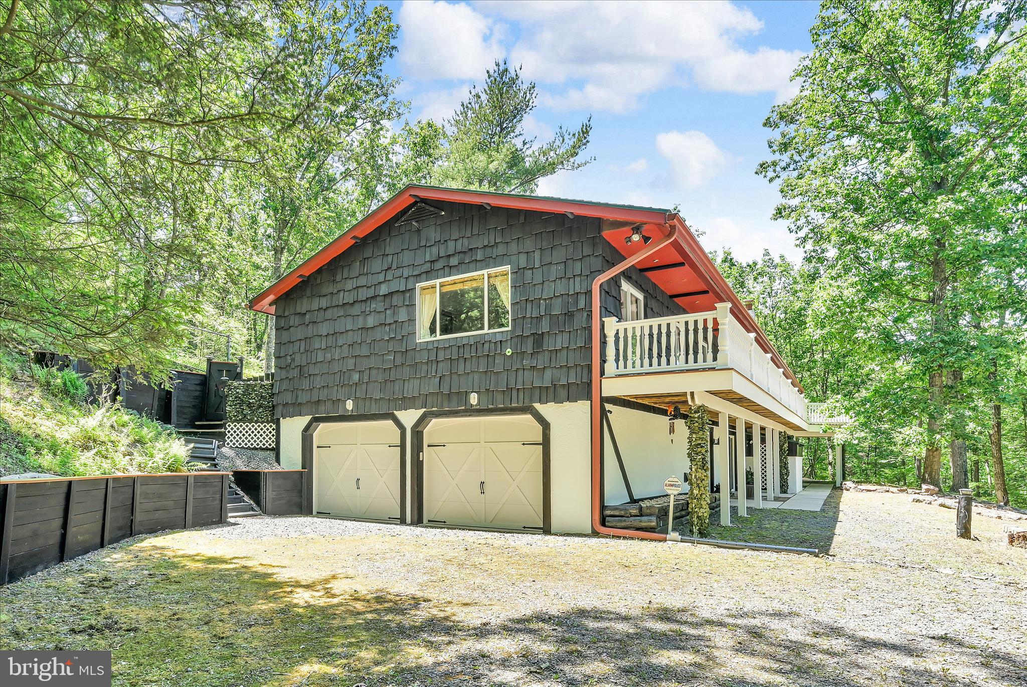 795 CHEROKEE DRIVE