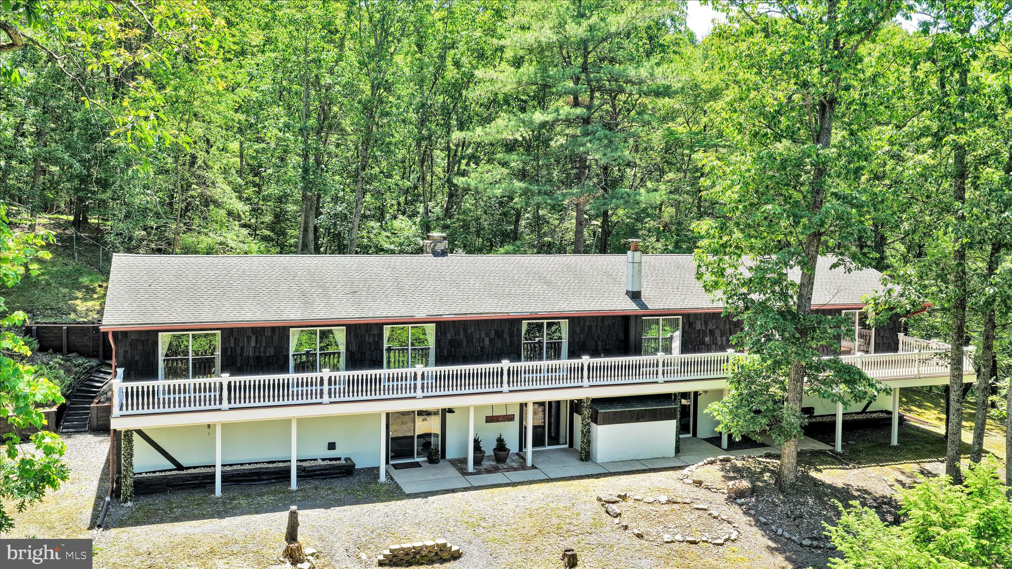 795 CHEROKEE DRIVE