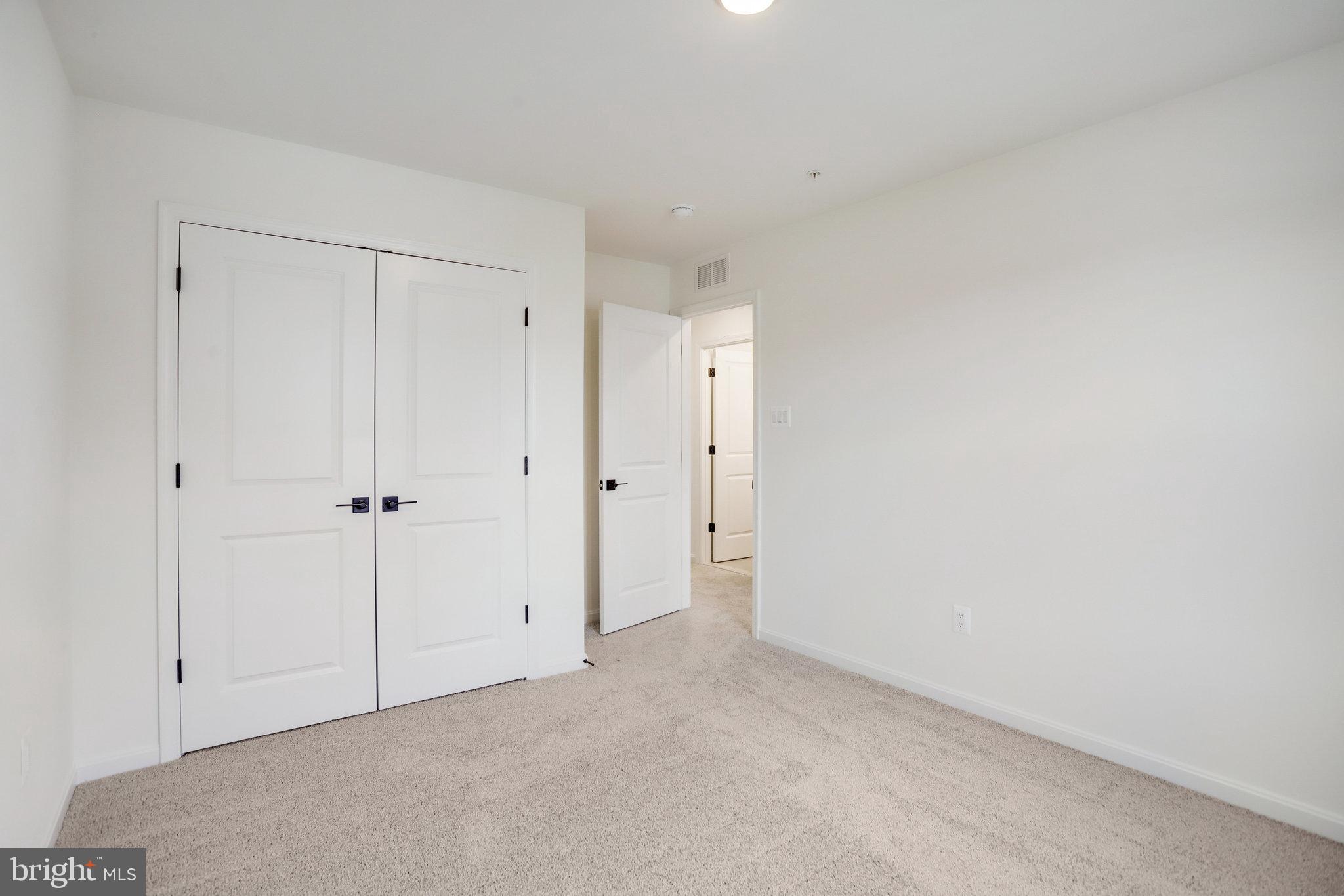 ROBERTS CROSSING - Residential