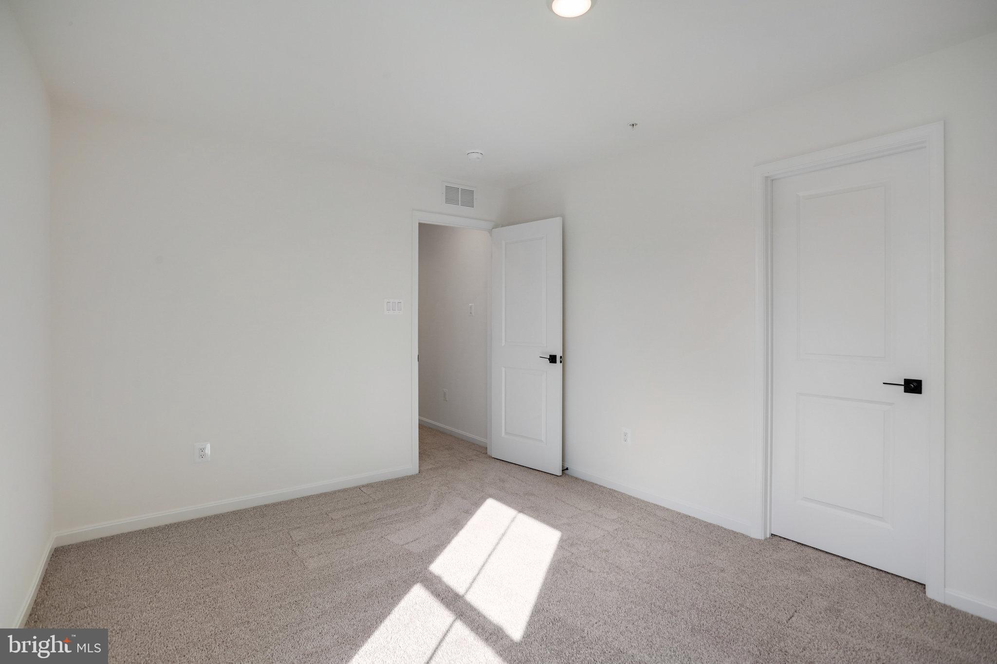 ROBERTS CROSSING - Residential