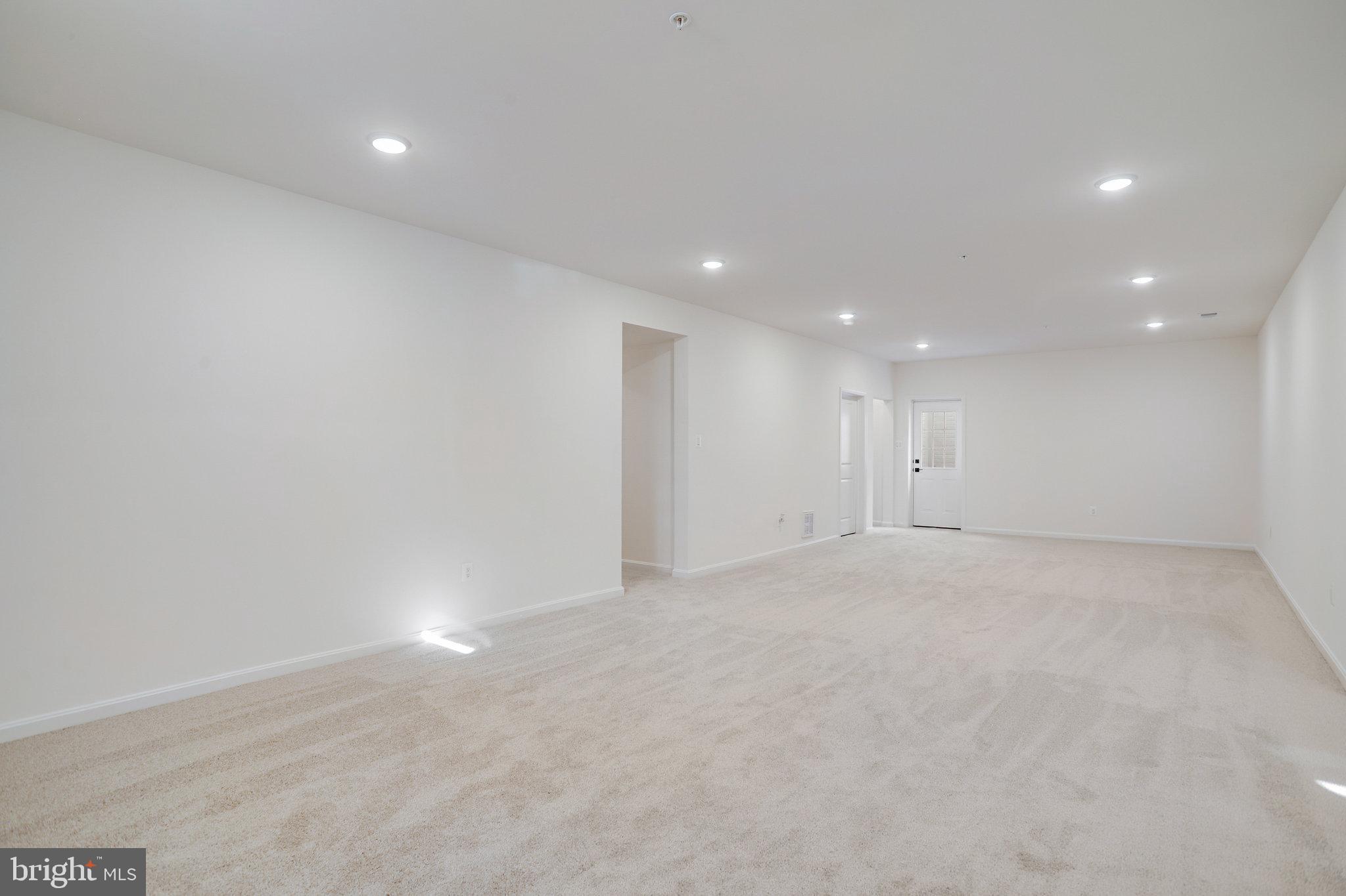 ROBERTS CROSSING - Residential