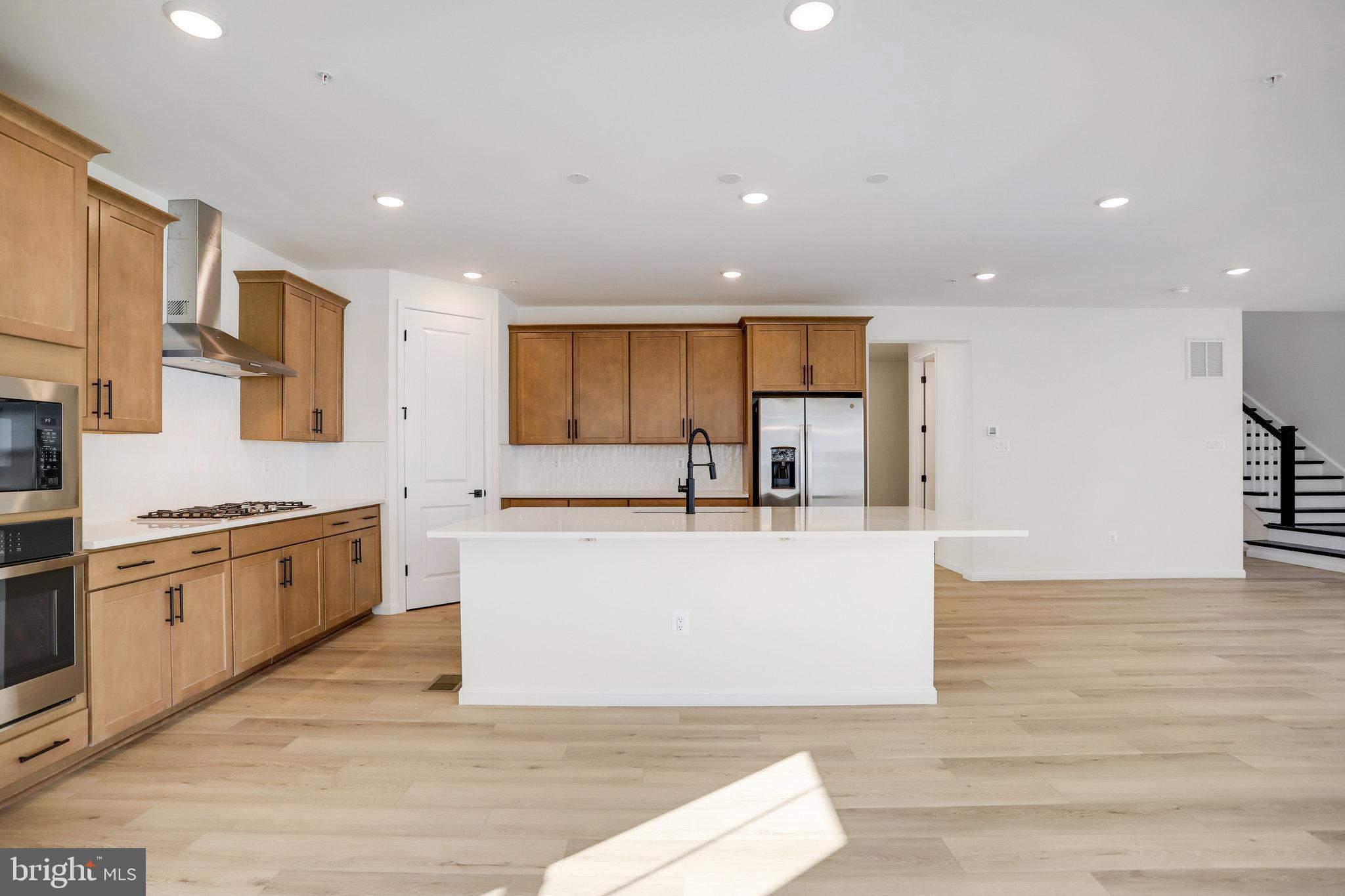 ROBERTS CROSSING - Residential