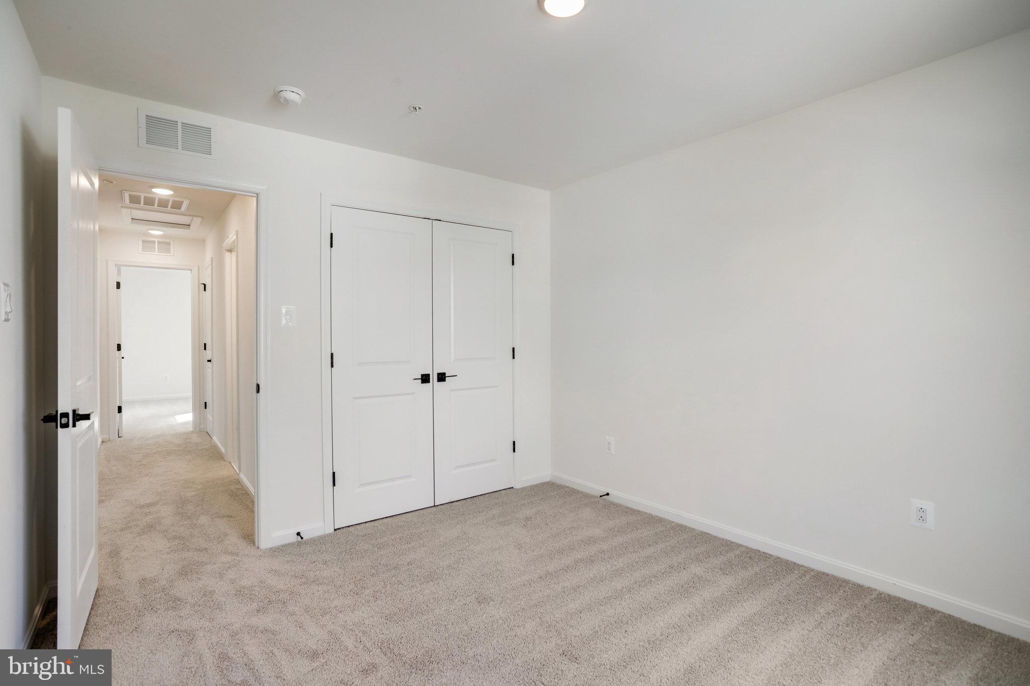 ROBERTS CROSSING - Residential