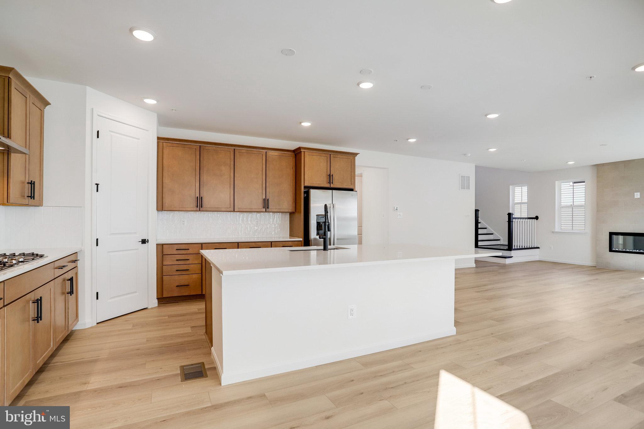 ROBERTS CROSSING - Residential