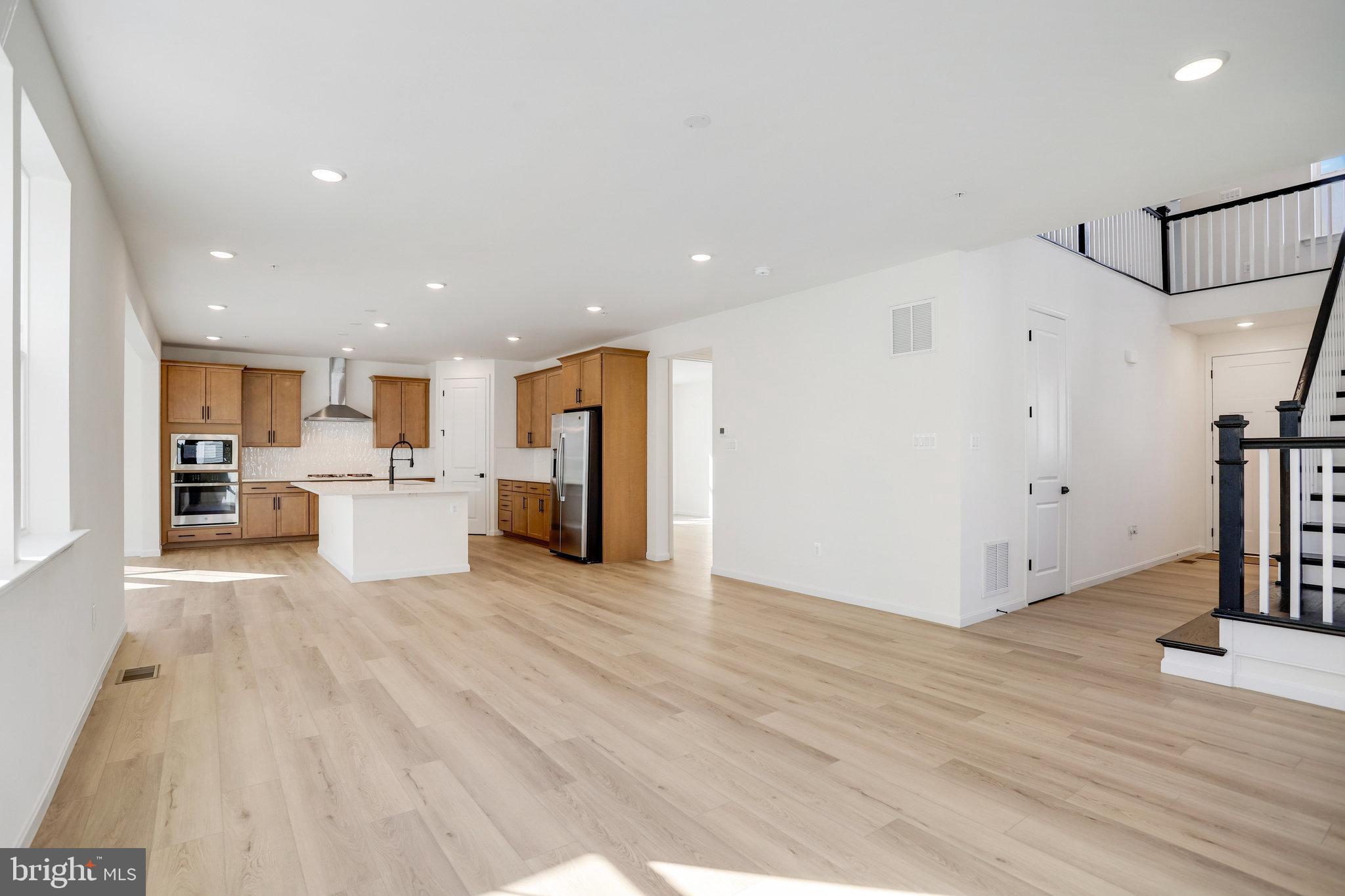 ROBERTS CROSSING - Residential