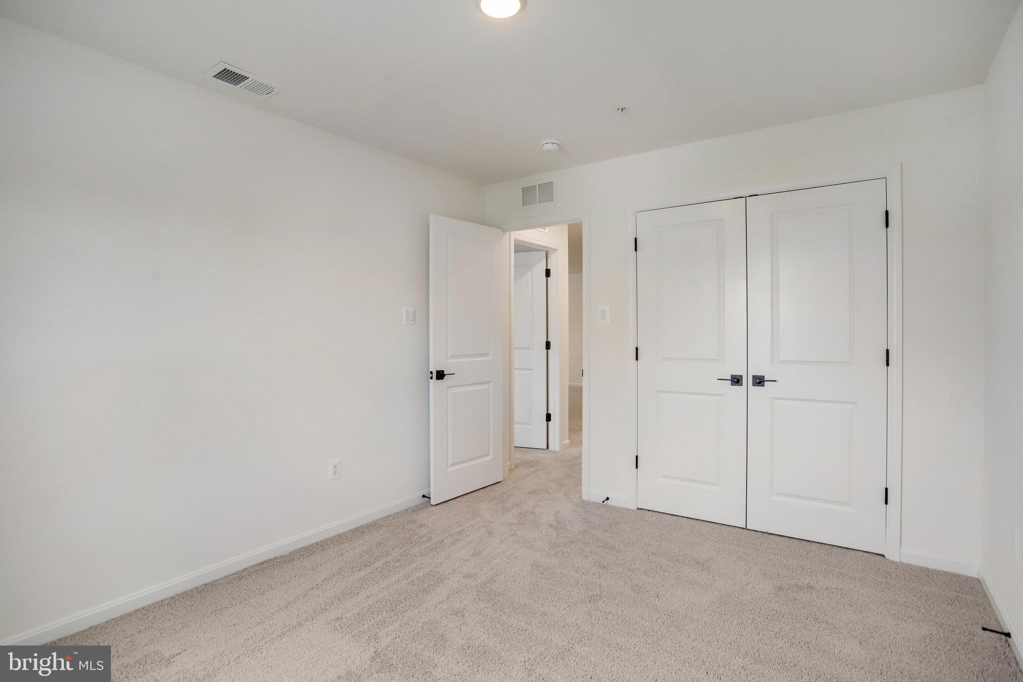 ROBERTS CROSSING - Residential