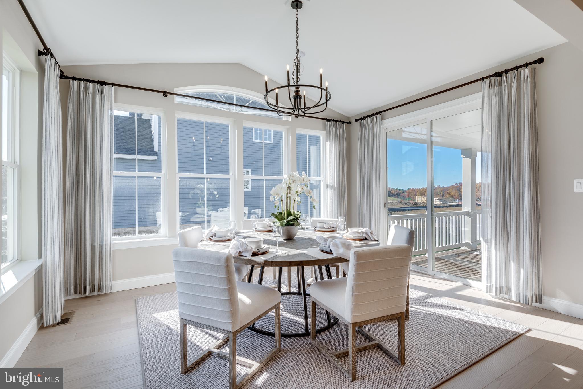 ROBERTS CROSSING - Residential