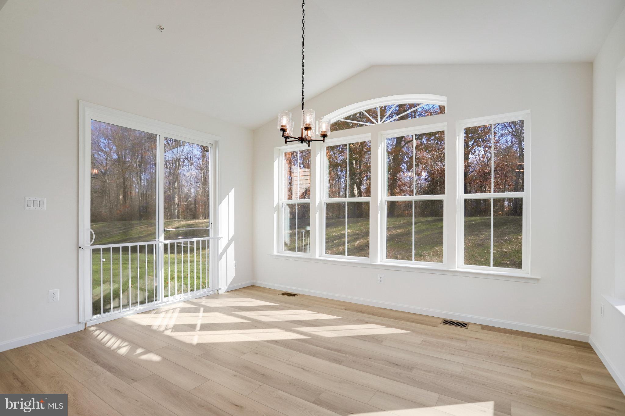 ROBERTS CROSSING - Residential