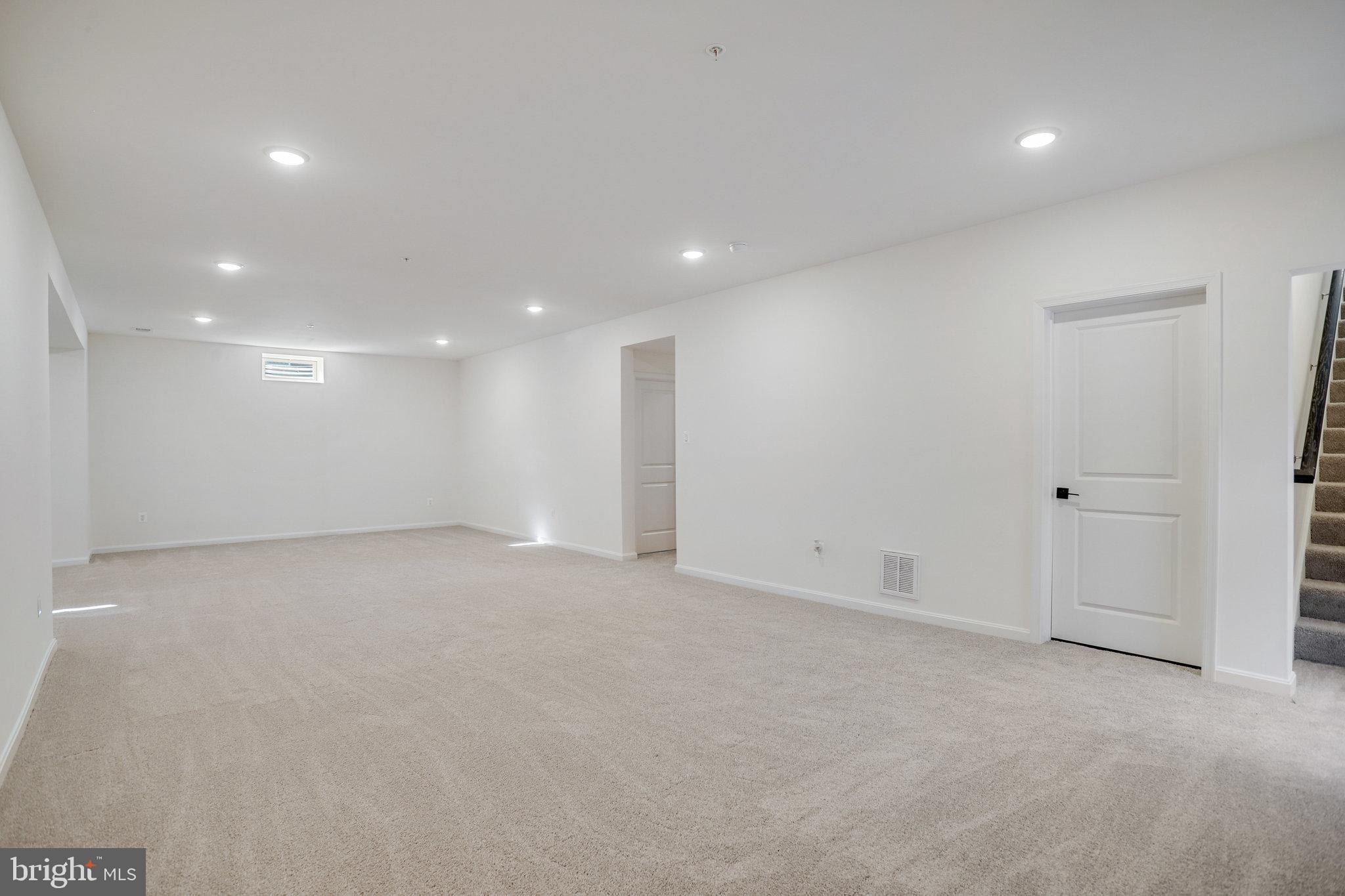 ROBERTS CROSSING - Residential