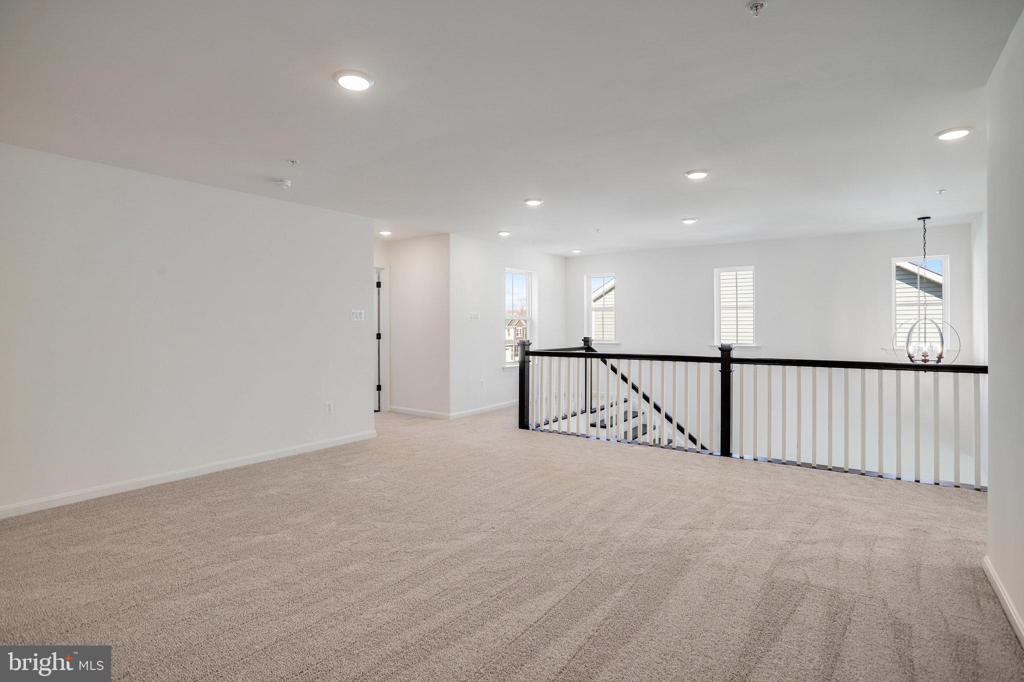 ROBERTS CROSSING - Residential