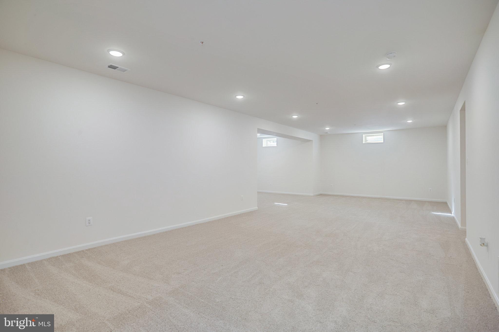 ROBERTS CROSSING - Residential