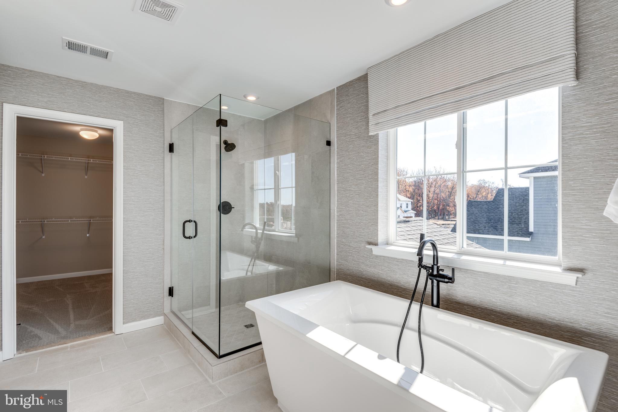 ROBERTS CROSSING - Residential