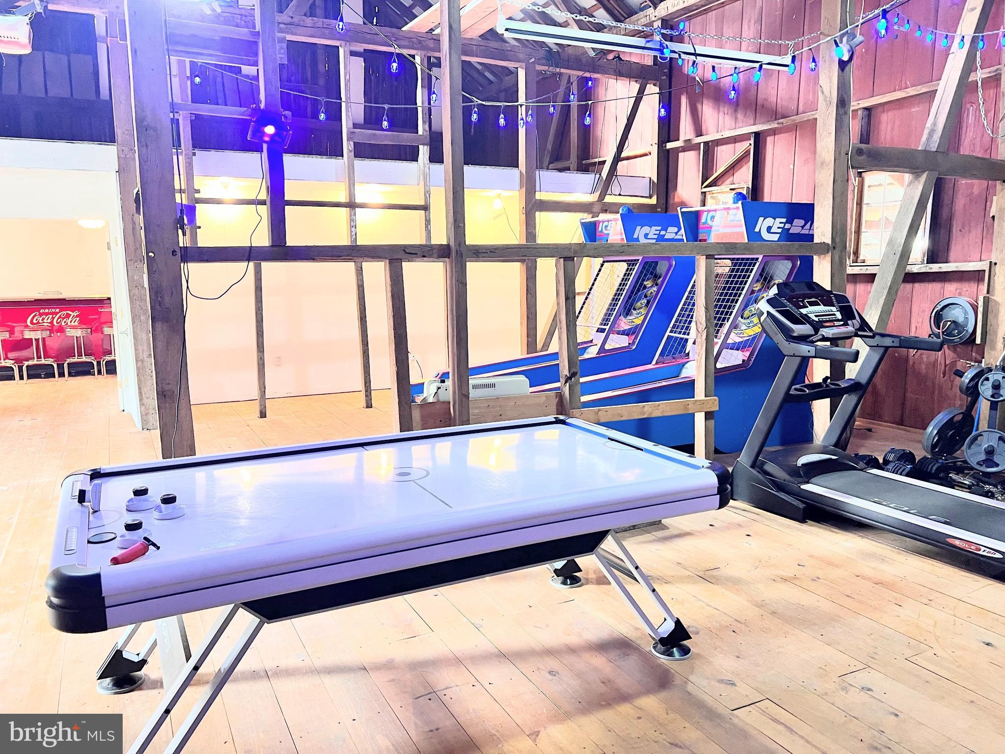 AMBLESIDE DOWNS - Residential