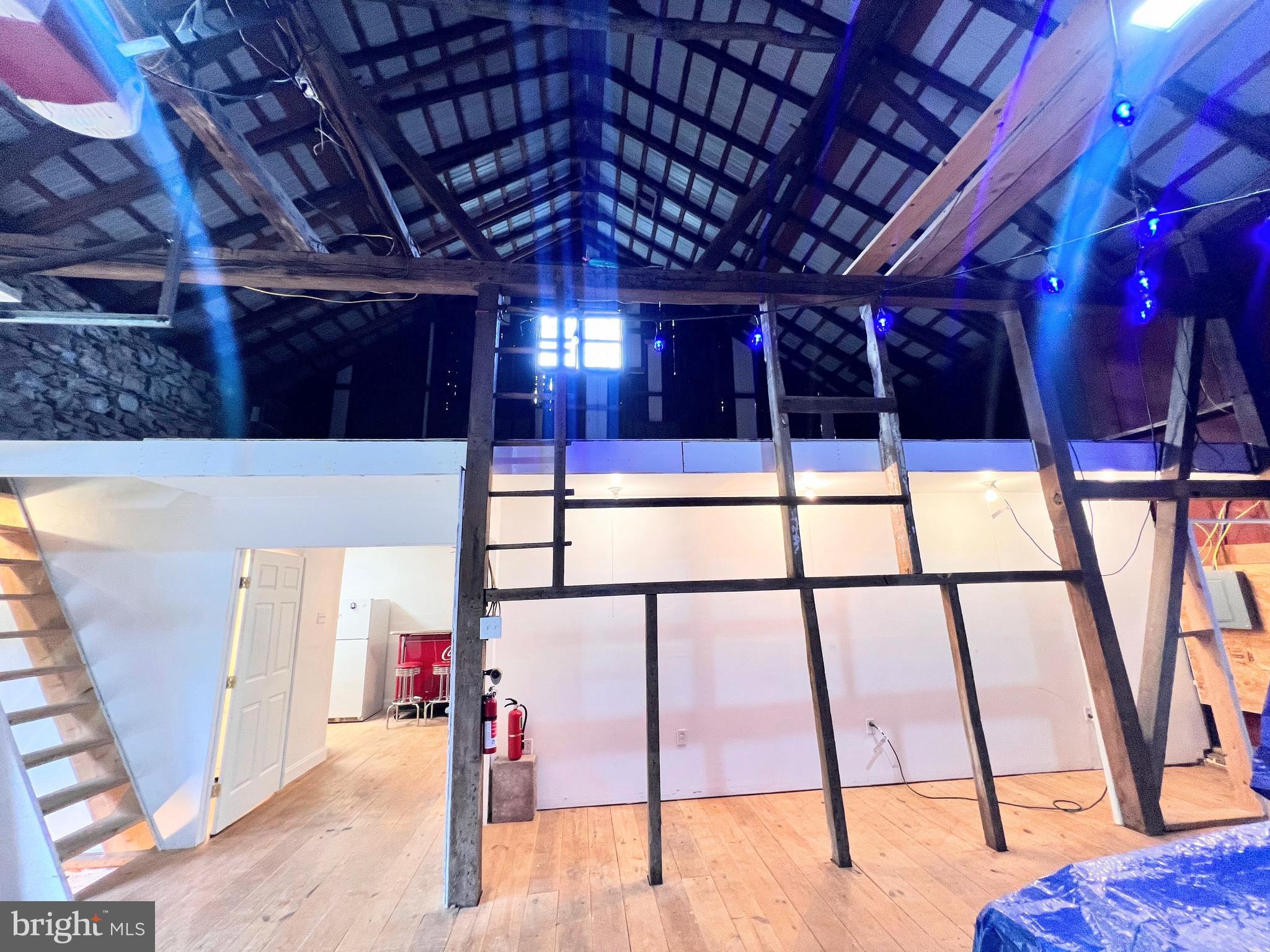 AMBLESIDE DOWNS - Residential