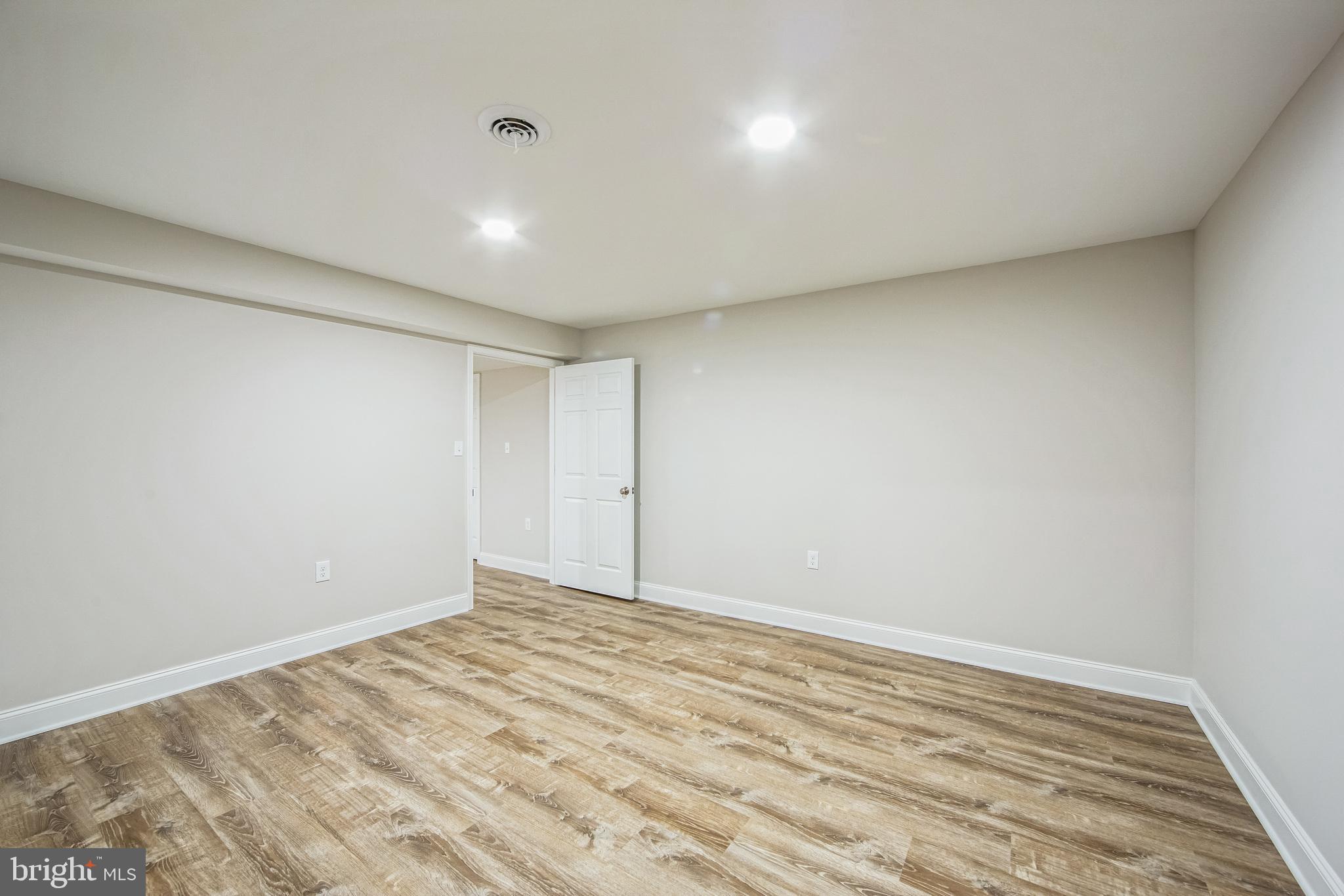 AMBLESIDE DOWNS - Residential