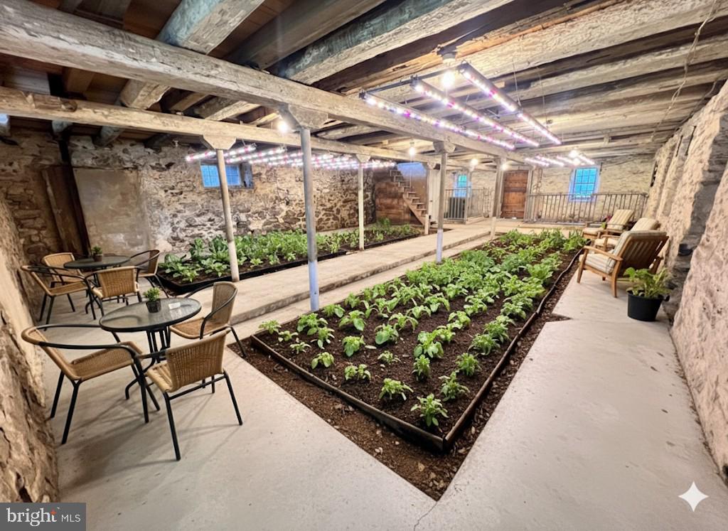 AMBLESIDE DOWNS - Residential