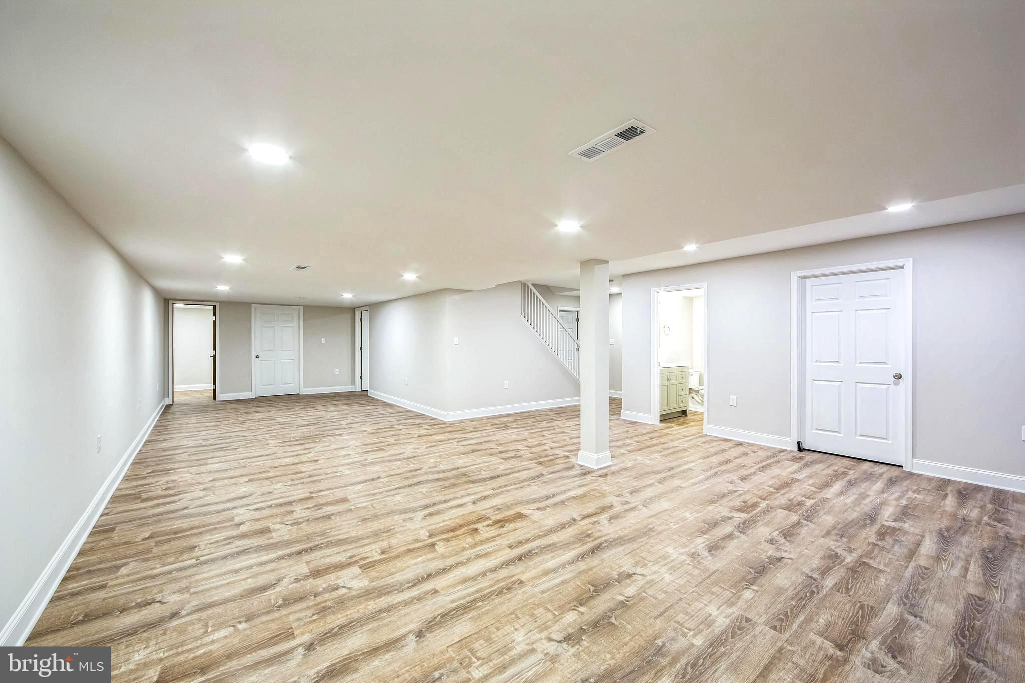 AMBLESIDE DOWNS - Residential