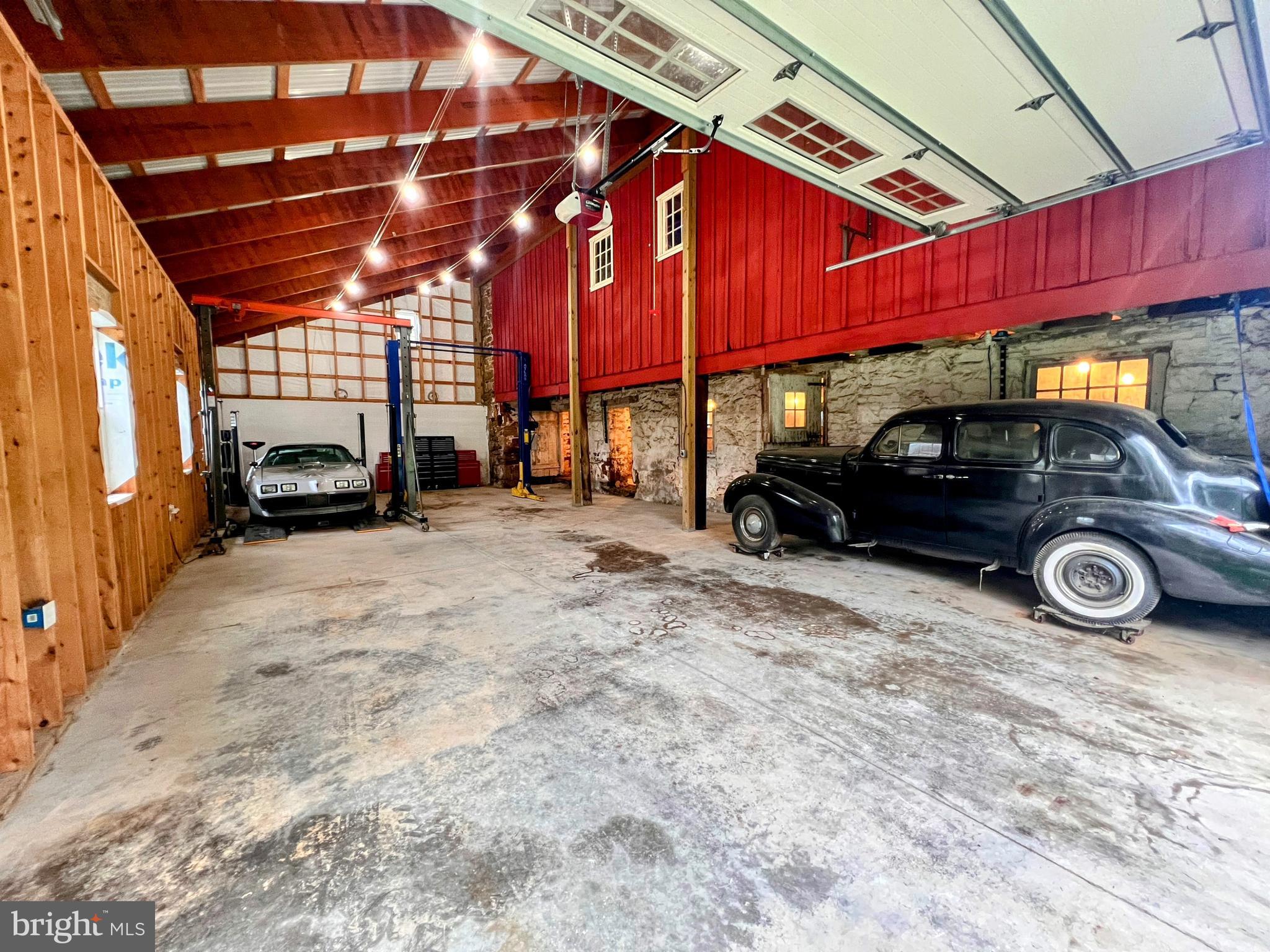 AMBLESIDE DOWNS - Residential