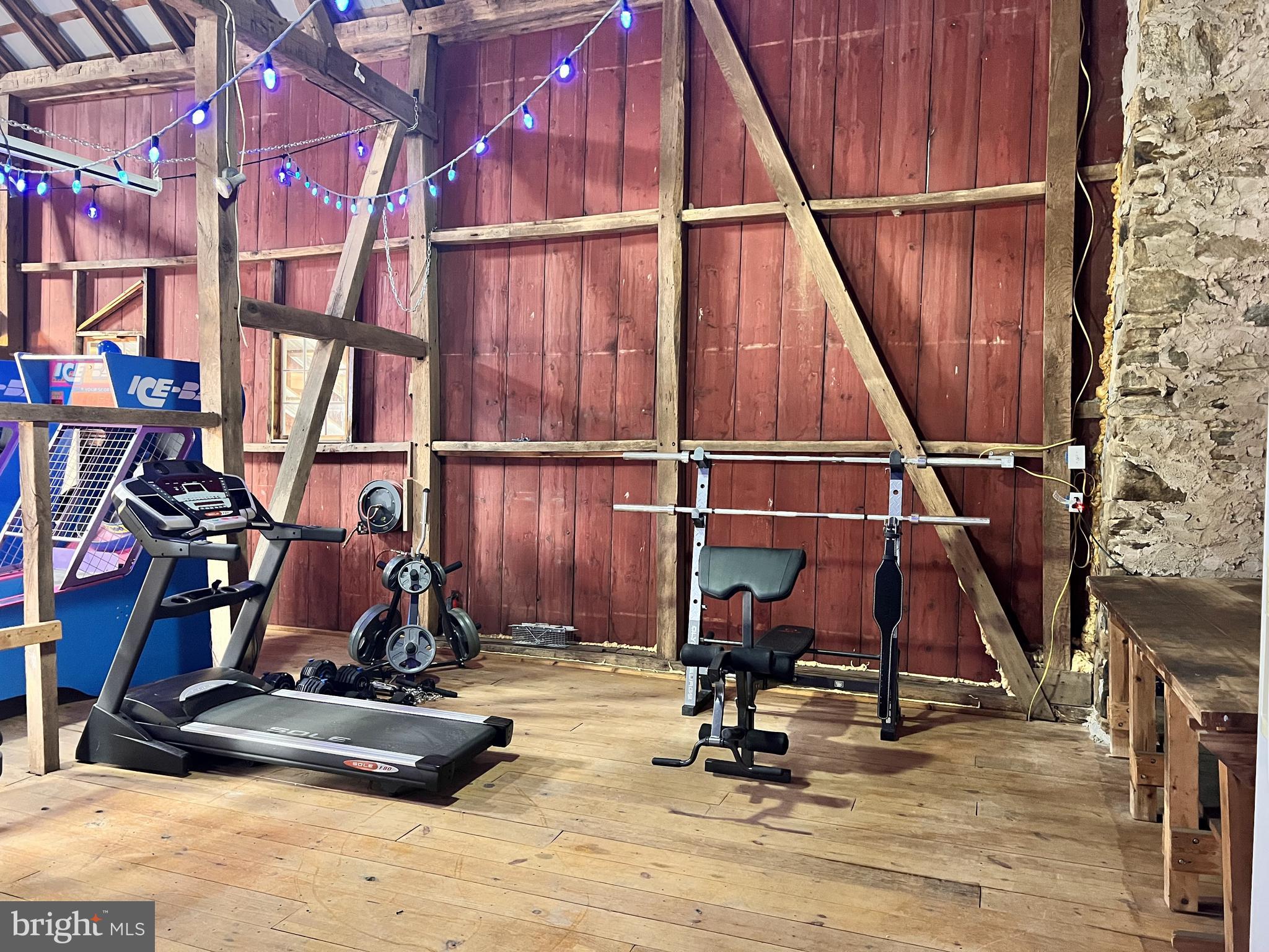 AMBLESIDE DOWNS - Residential