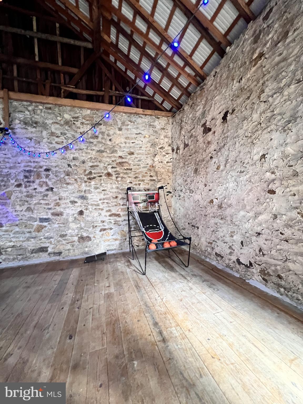 AMBLESIDE DOWNS - Residential