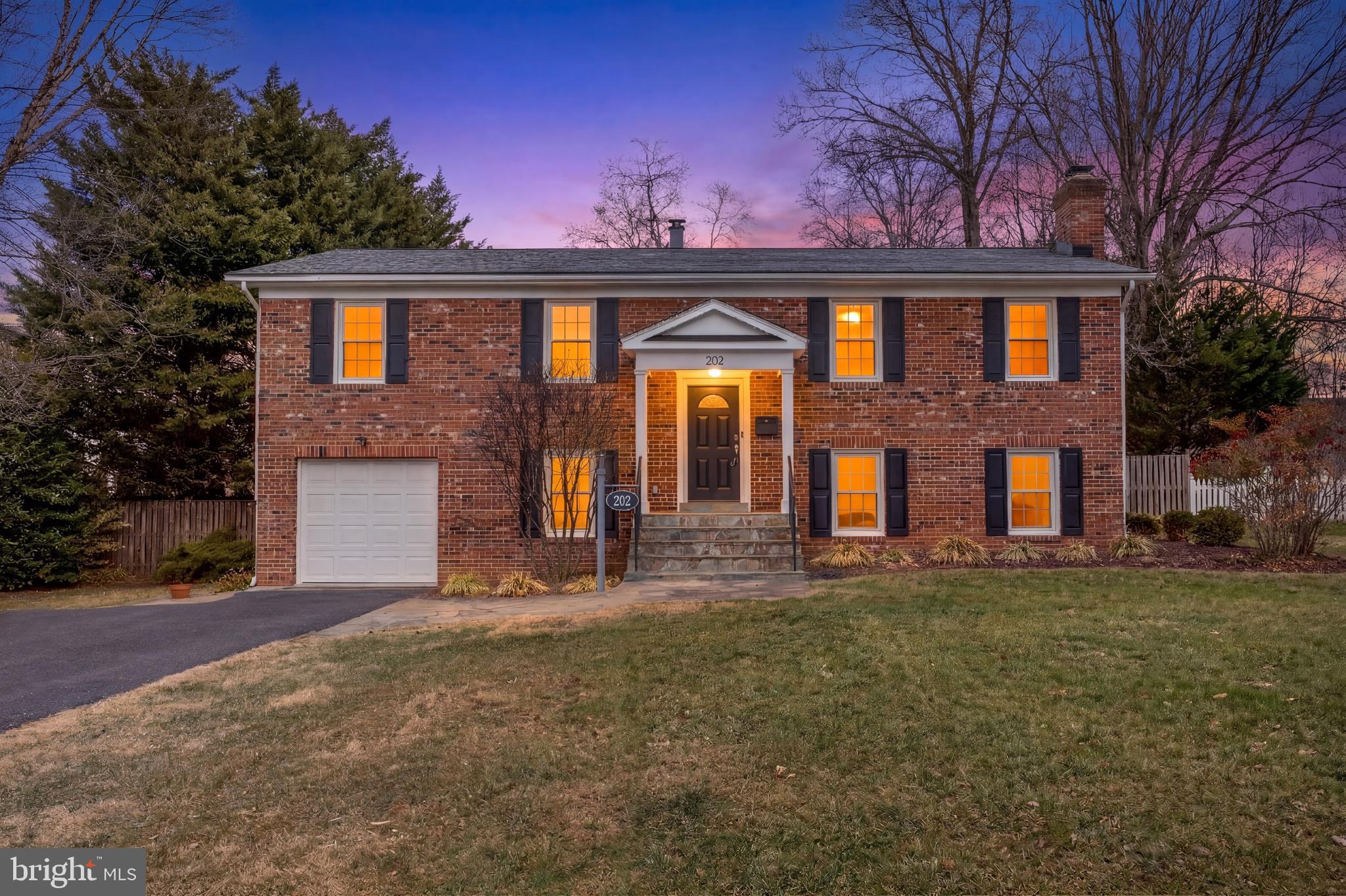 WINDOVER HEIGHTS - Residential