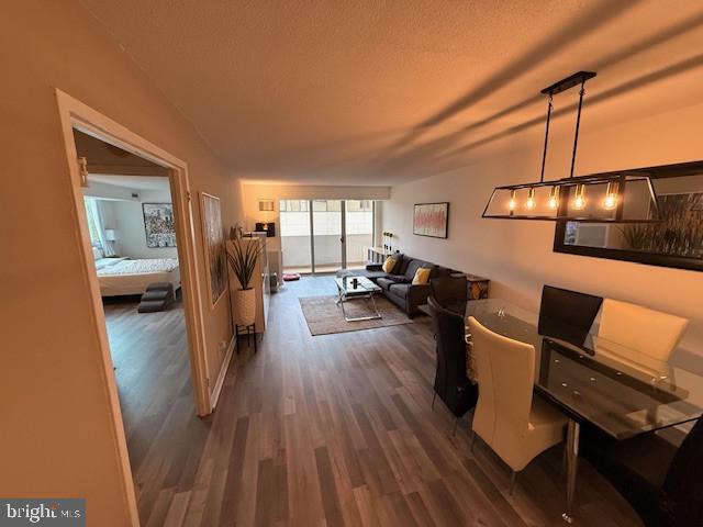 THE ELIZABETH - Residential