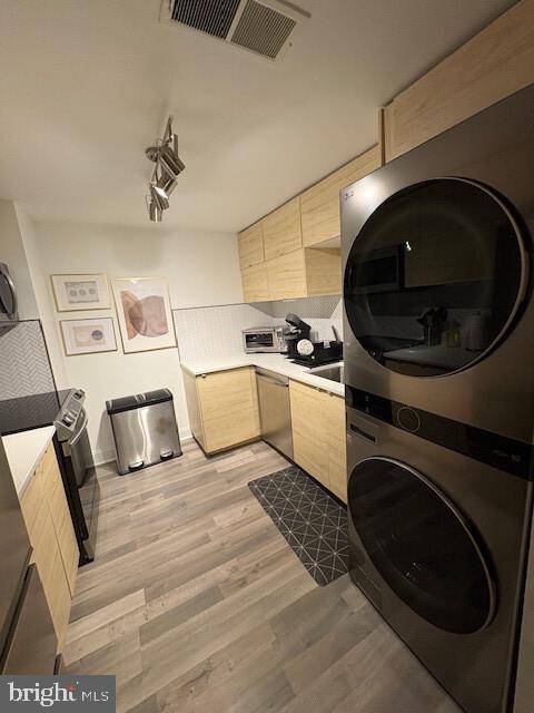 THE ELIZABETH - Residential