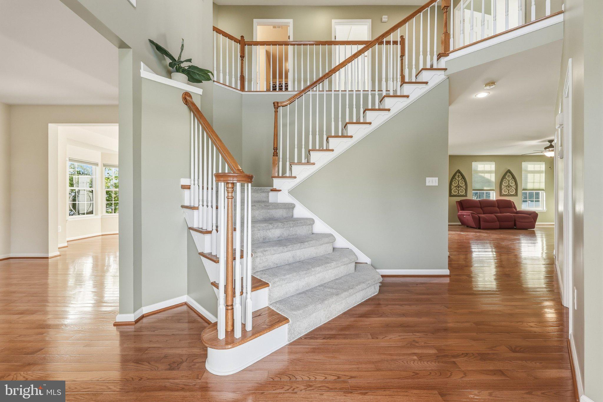 262 CANAL WAY
