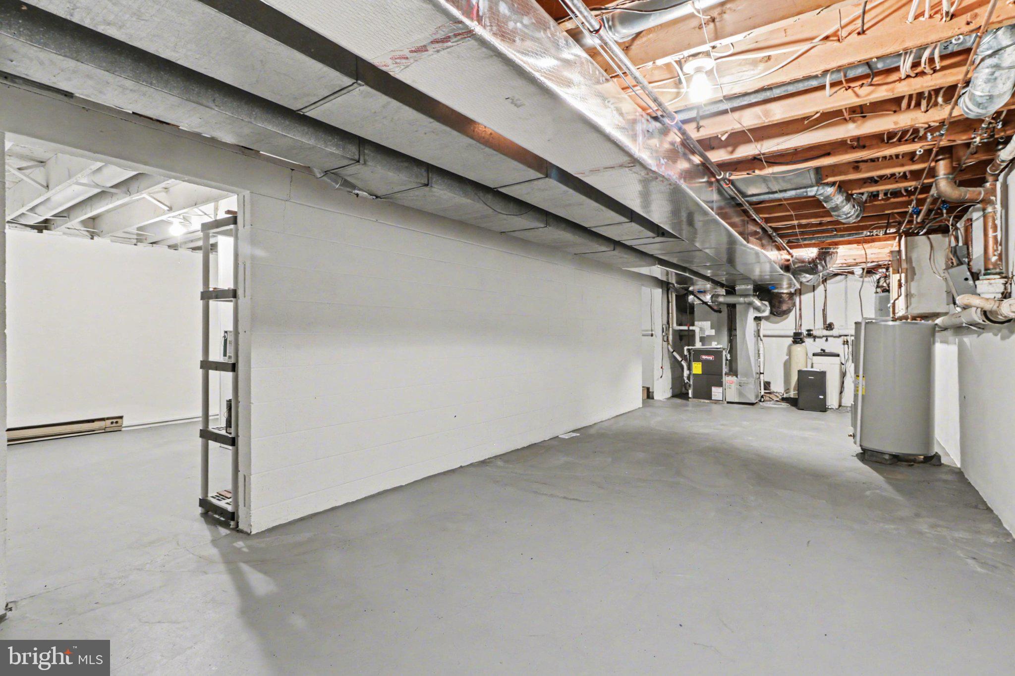 HEATHERLANDS - Residential