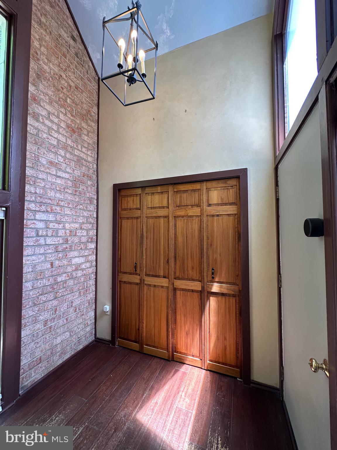 11152 FOREST EDGE DRIVE