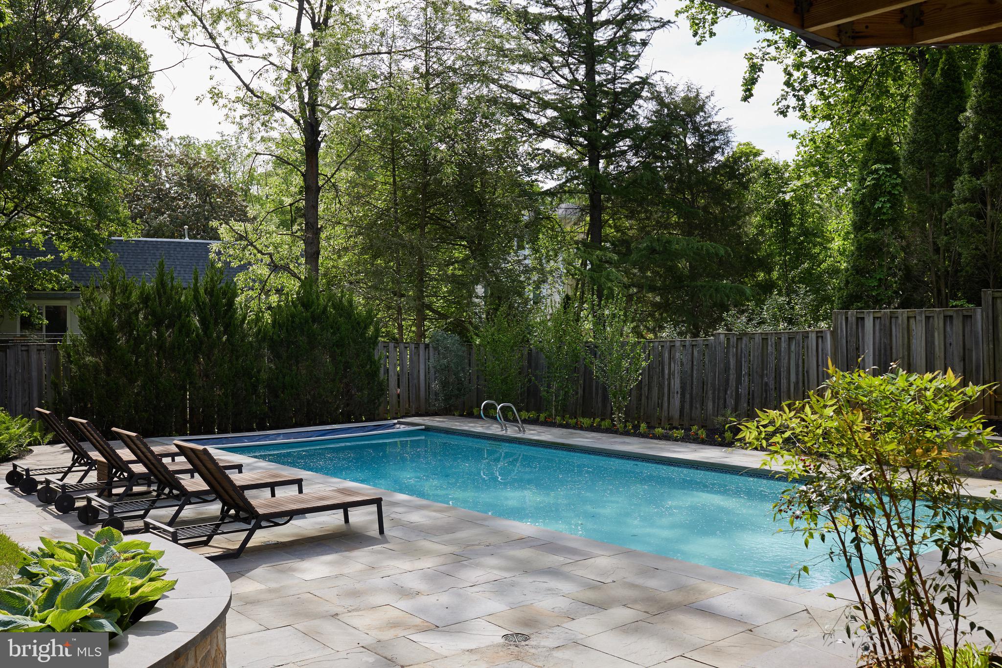 CHAIN BRIDGE WOODS - Residential