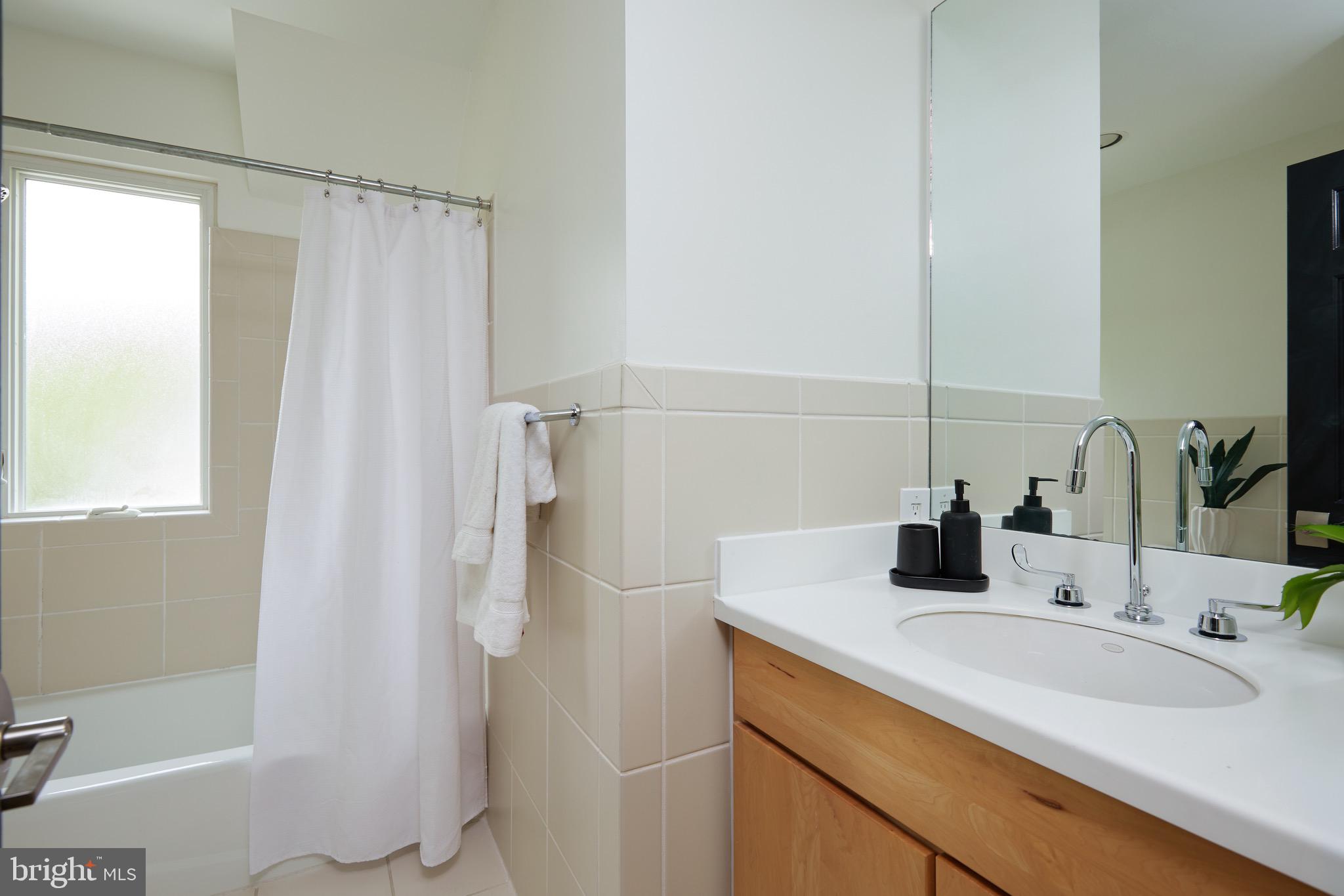 CHAIN BRIDGE WOODS - Residential