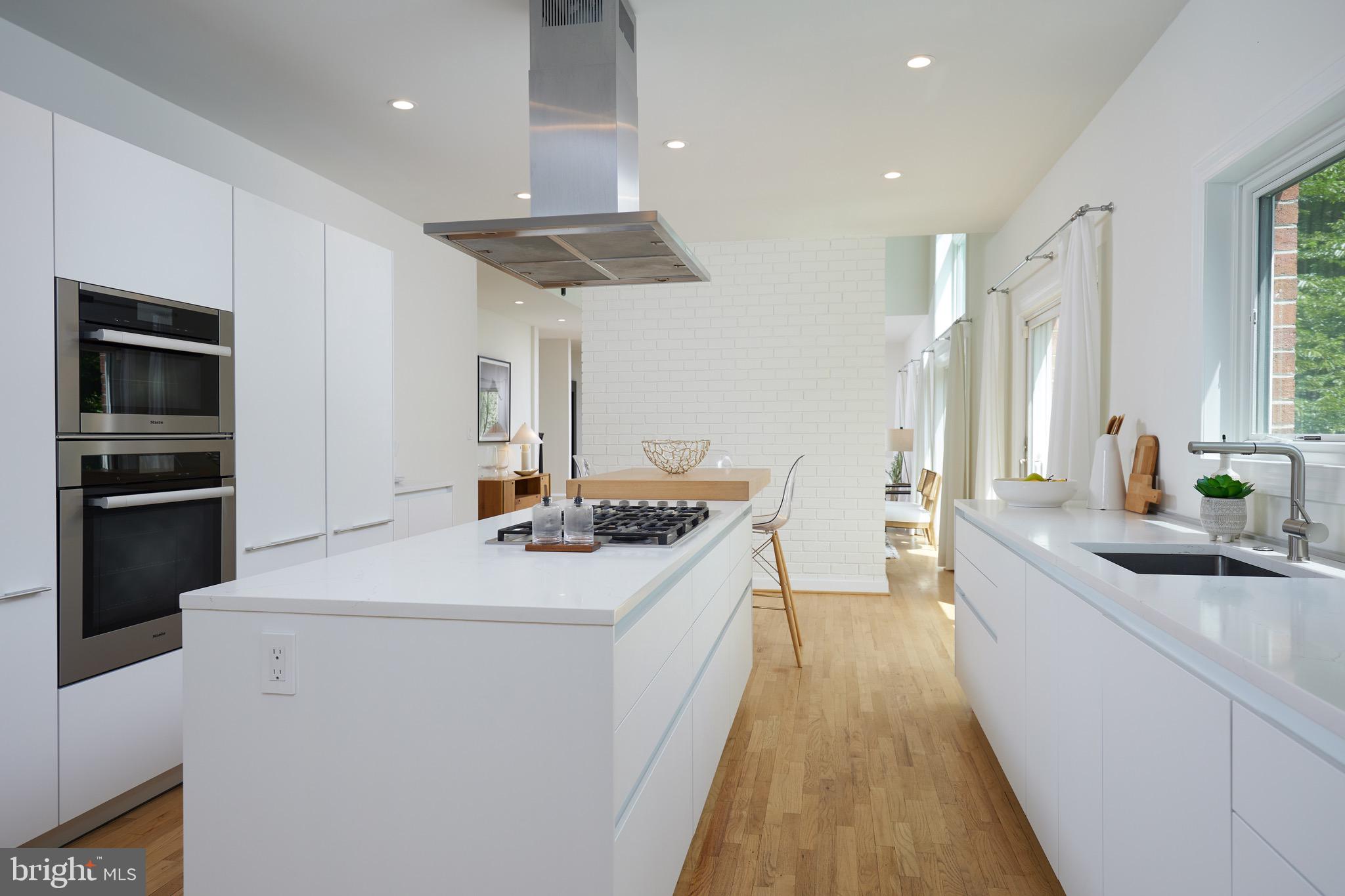 CHAIN BRIDGE WOODS - Residential