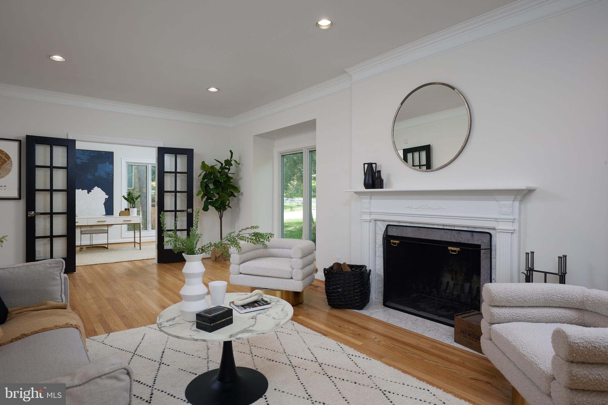 CHAIN BRIDGE WOODS - Residential