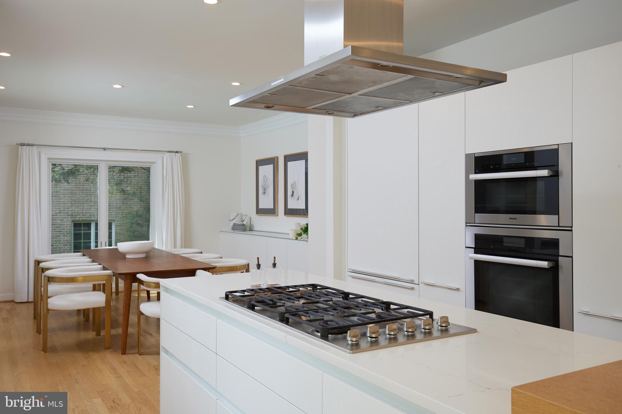 CHAIN BRIDGE WOODS - Residential