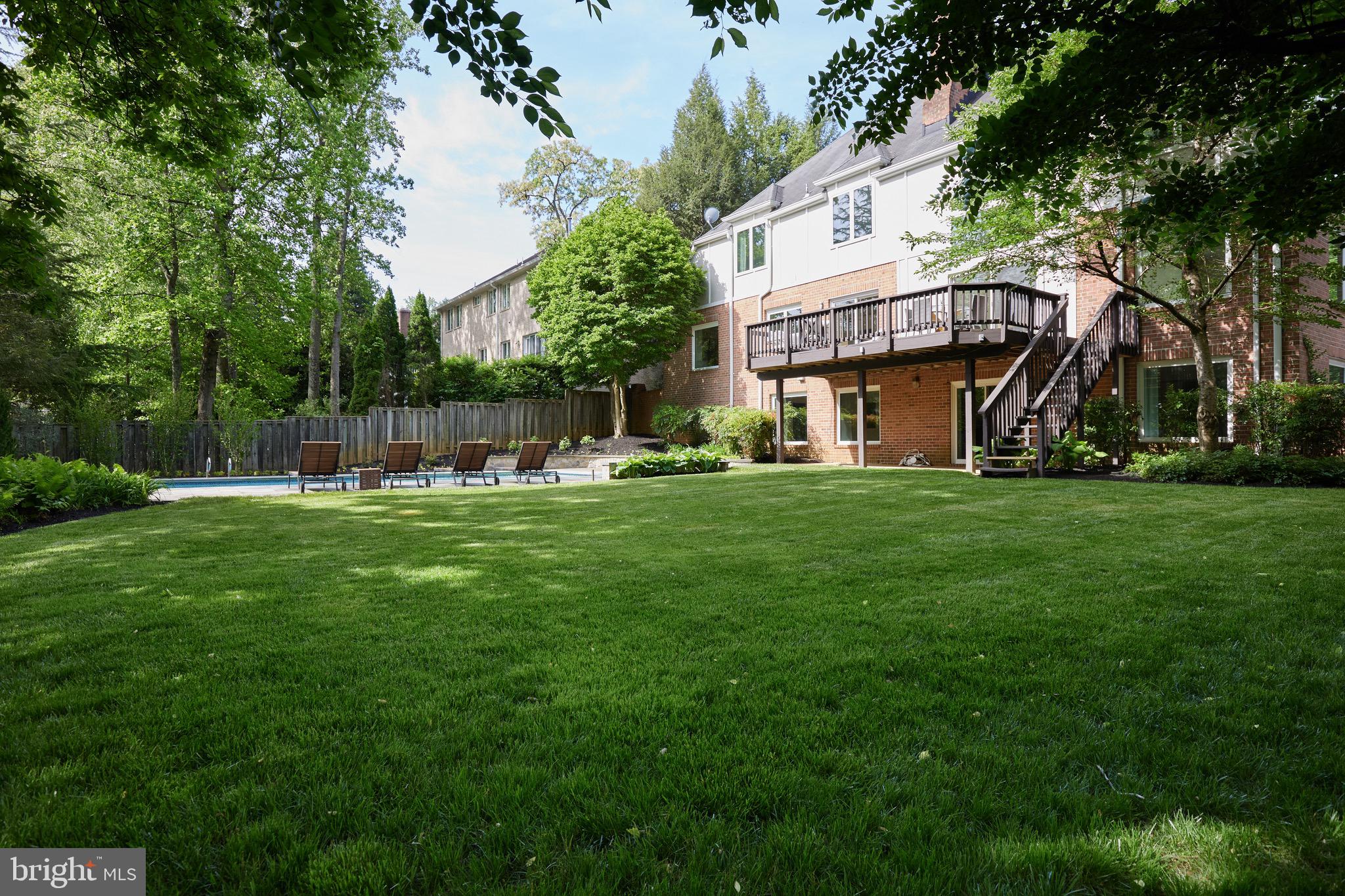 CHAIN BRIDGE WOODS - Residential