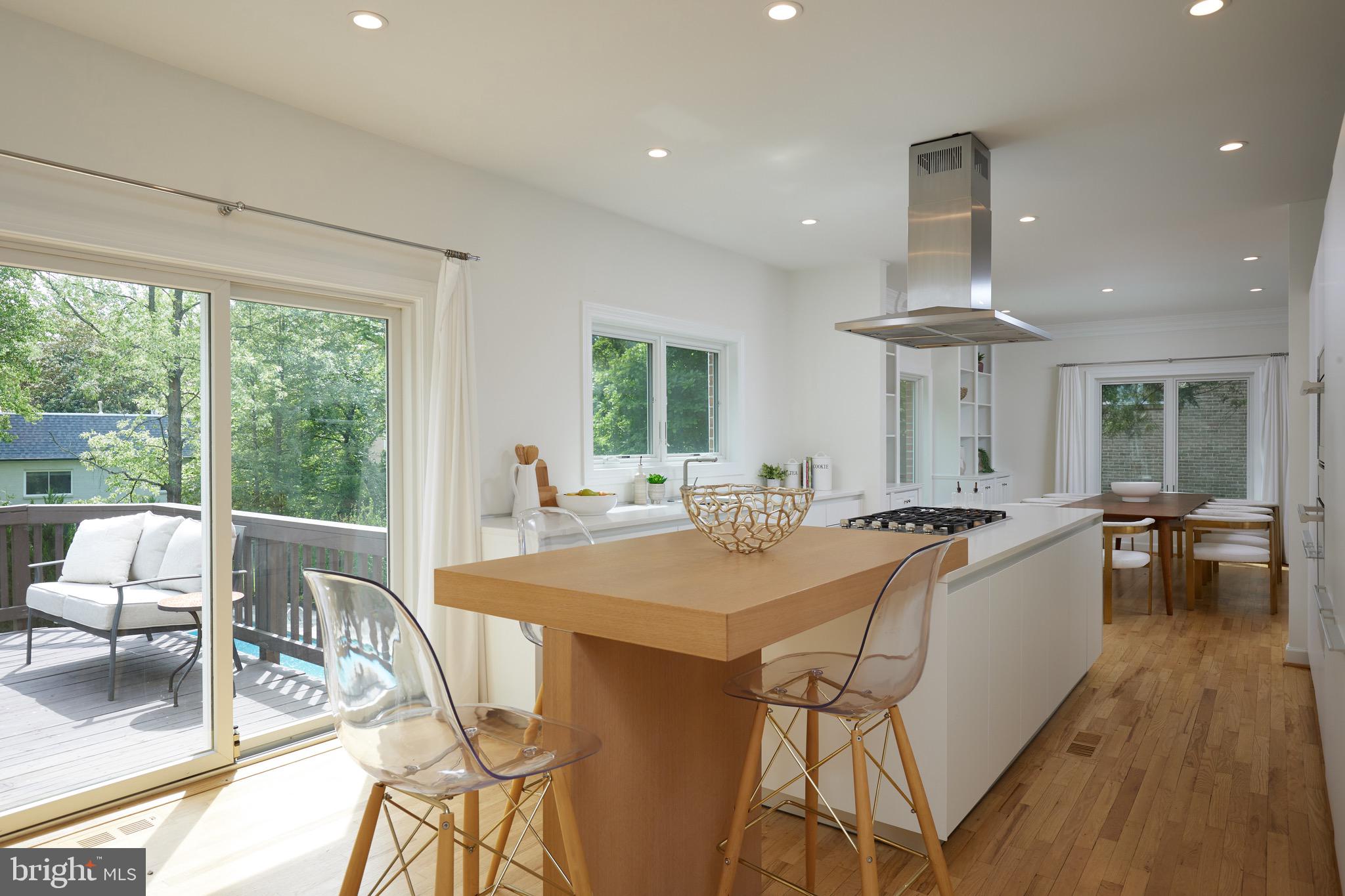 CHAIN BRIDGE WOODS - Residential